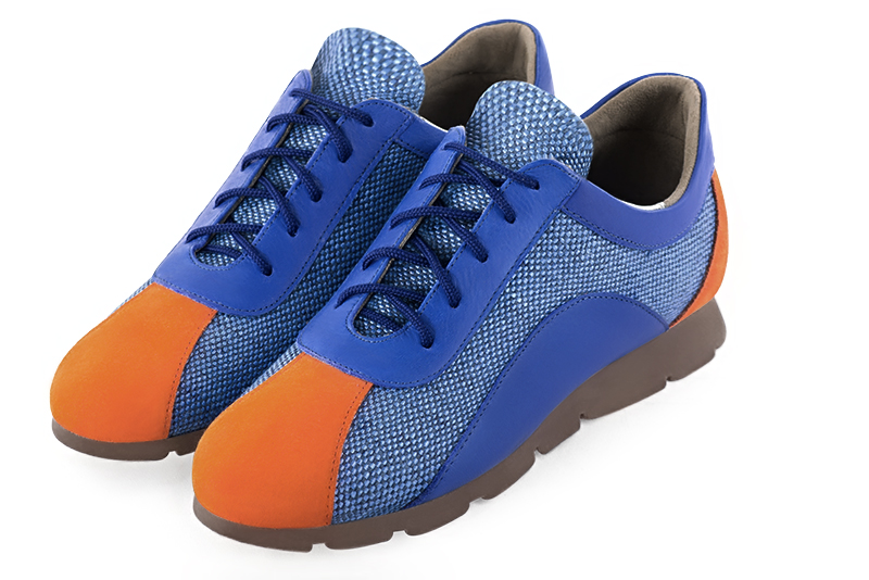 Apricot orange and electric blue women's two-tone elegant sneakers. Round toe. Flat rubber soles. Front view - Florence KOOIJMAN